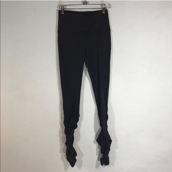 lululemon athletica Pants - Lululemon shirred leggings - like new